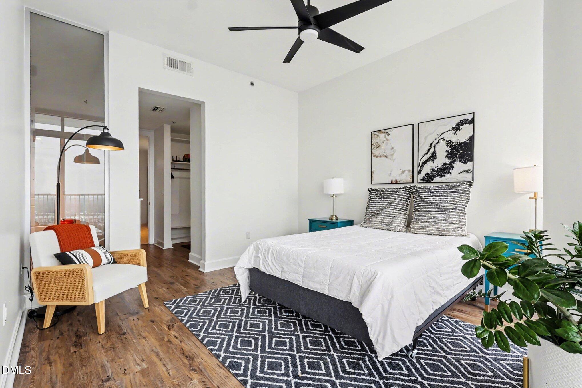 301 Fayetteville Street, Unit 3002 Raleigh, NC 27601 - Photo 18 of 31 021_file_3045