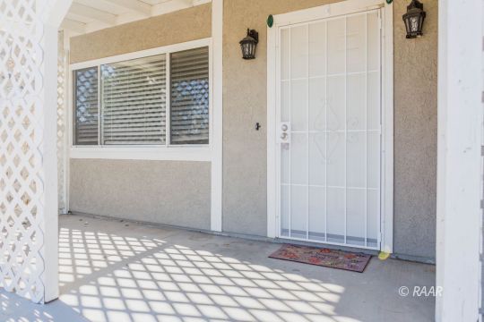 712 West Robertson Road Ridgecrest, CA 93555 - Photo 3 of 26