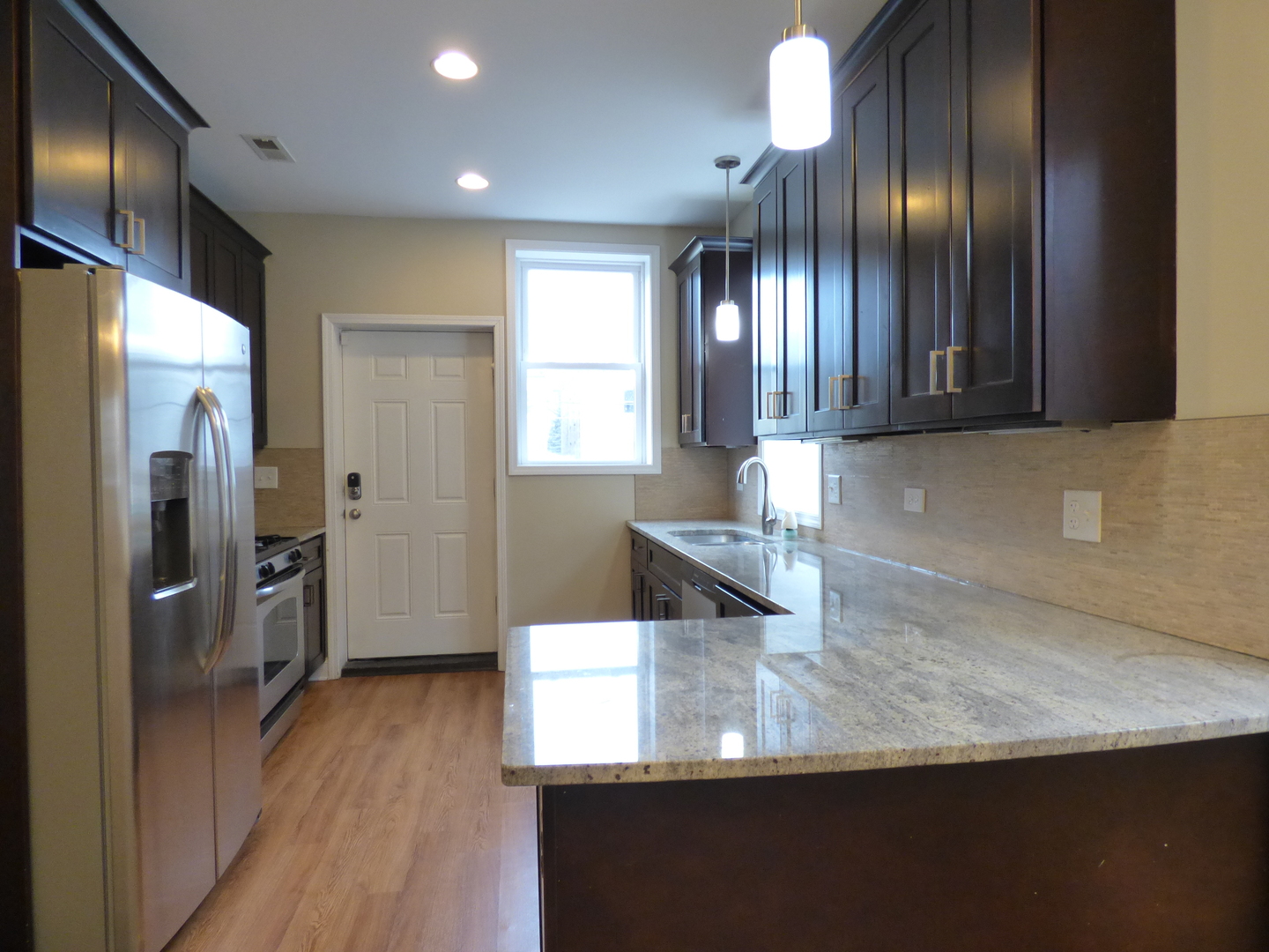 4818 North Hamlin Avenue Chicago, IL 60625 - Photo 4 of 22