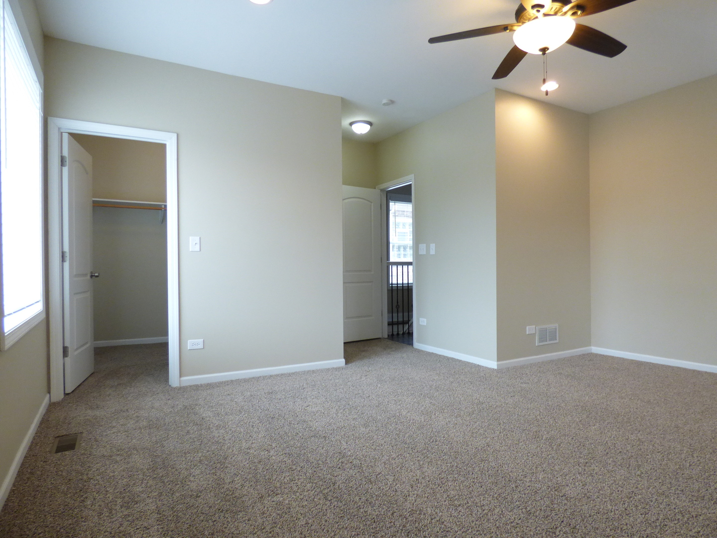 4818 North Hamlin Avenue Chicago, IL 60625 - Photo 9 of 22