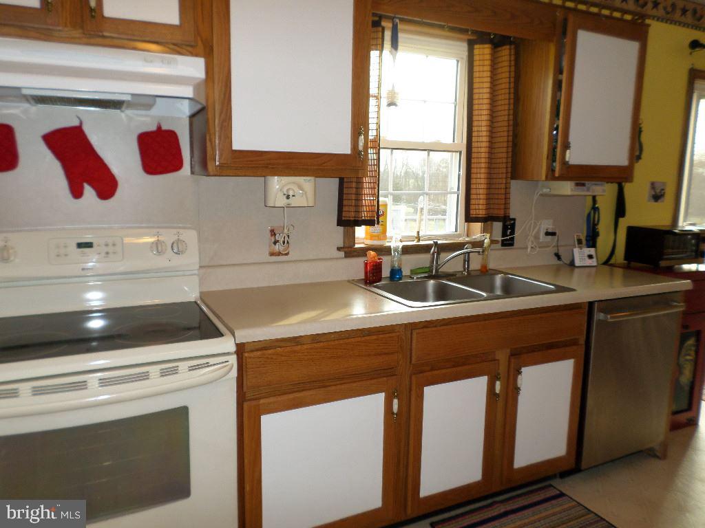455 Basehoar Roth Road Littlestown, PA 17340 - Photo 7 of 26