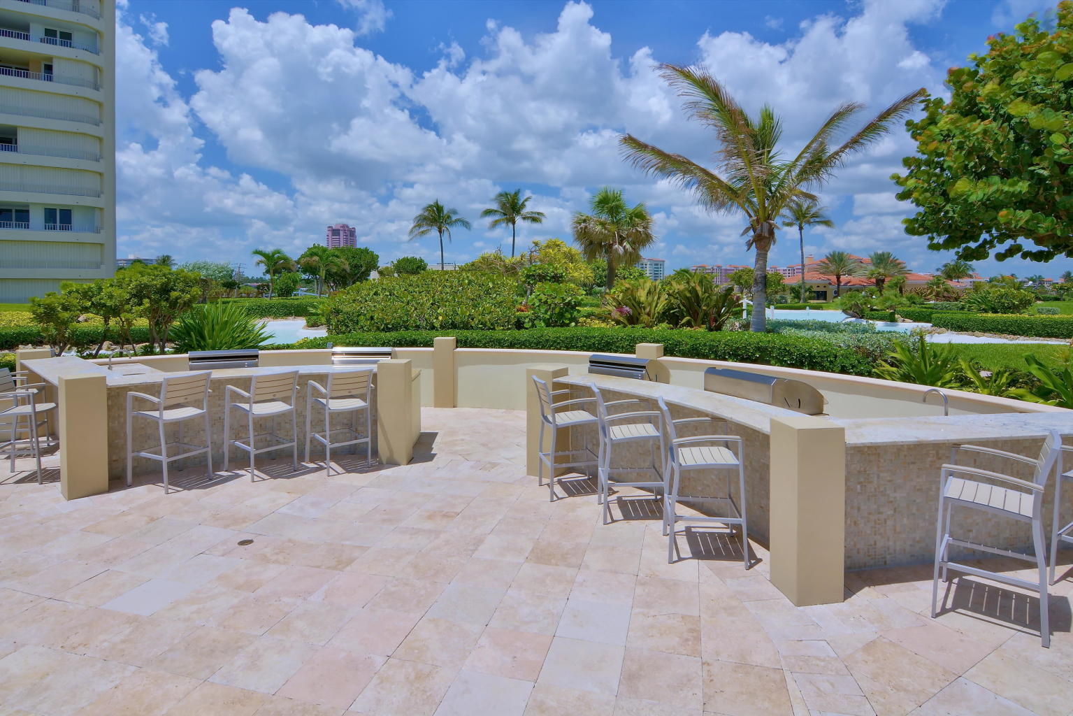 550 South Ocean Boulevard, Unit 805 Boca Raton, FL 33432 - Photo 11 of 31 grilling area
