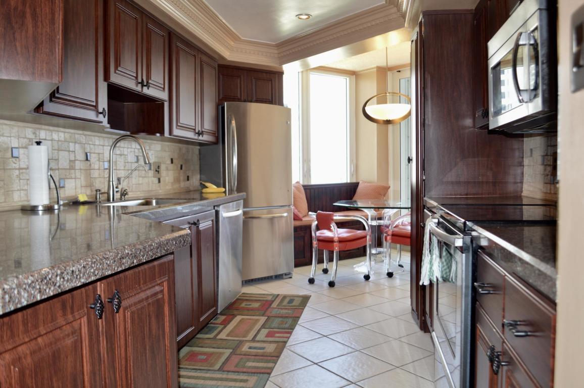 550 South Ocean Boulevard, Unit 805 Boca Raton, FL 33432 - Photo 19 of 31 remodeled kitchen