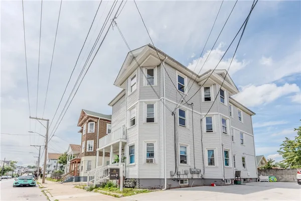 $759,900 | 271 Union Avenue, Providence, RI 02909