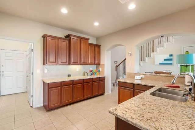 $3,000 | 970 Parkview Drive, Canyon Lake, TX 78133