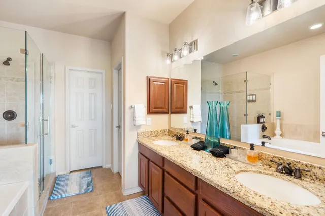 $3,000 | 970 Parkview Drive, Canyon Lake, TX 78133