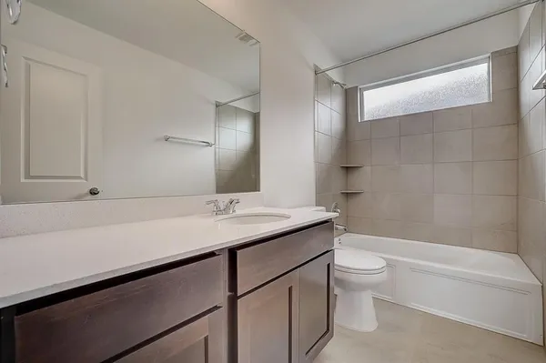 $2,650 | 8008 Copper Prairie Bend, Lago Vista, TX 78645