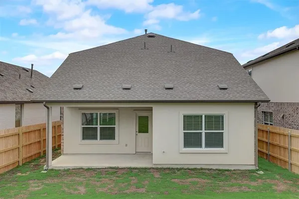 $2,650 | 8008 Copper Prairie Bend, Lago Vista, TX 78645