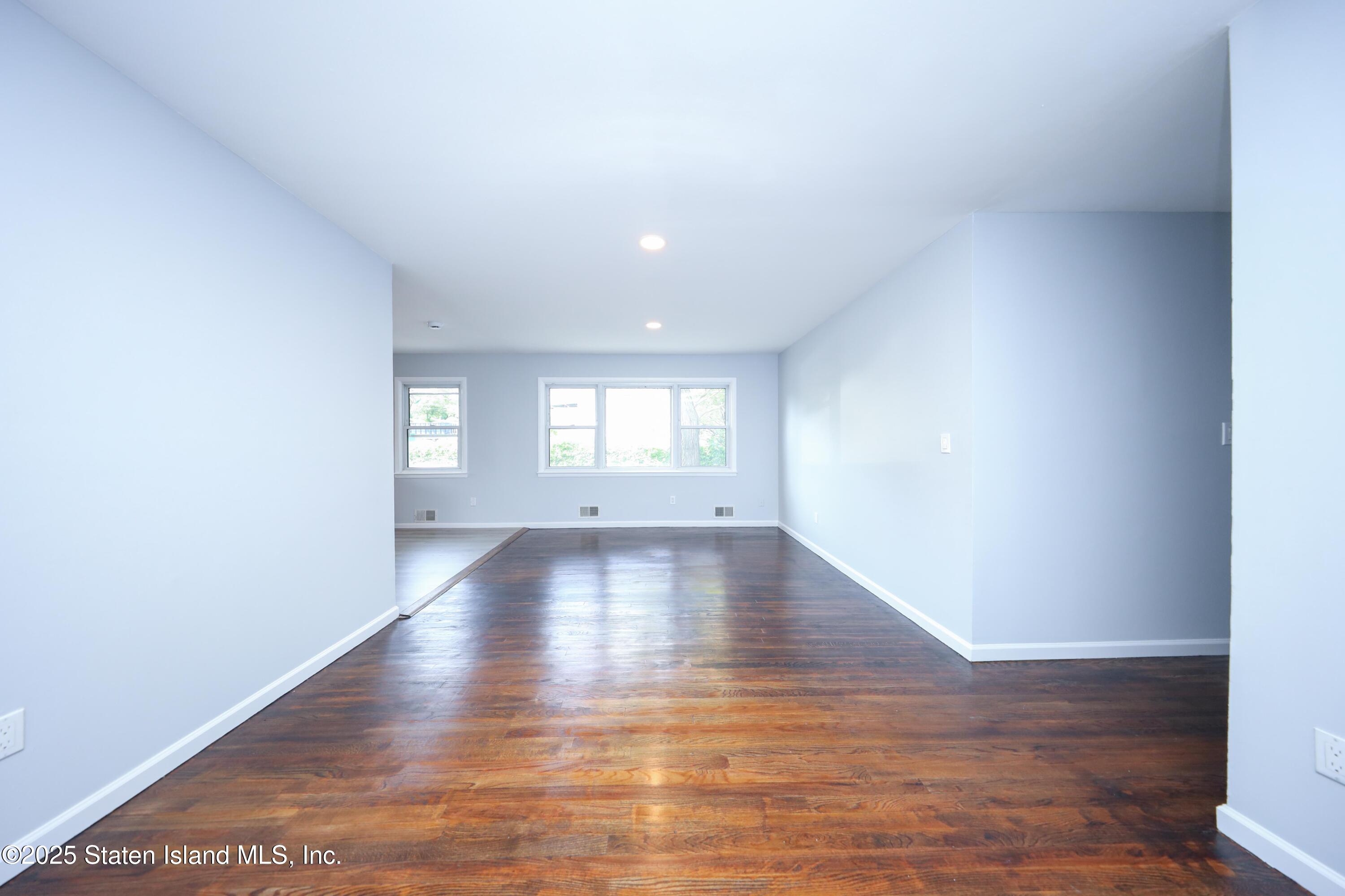 2 Remsen Street Staten Island, NY 10304 - Photo 3 of 35 651A0042