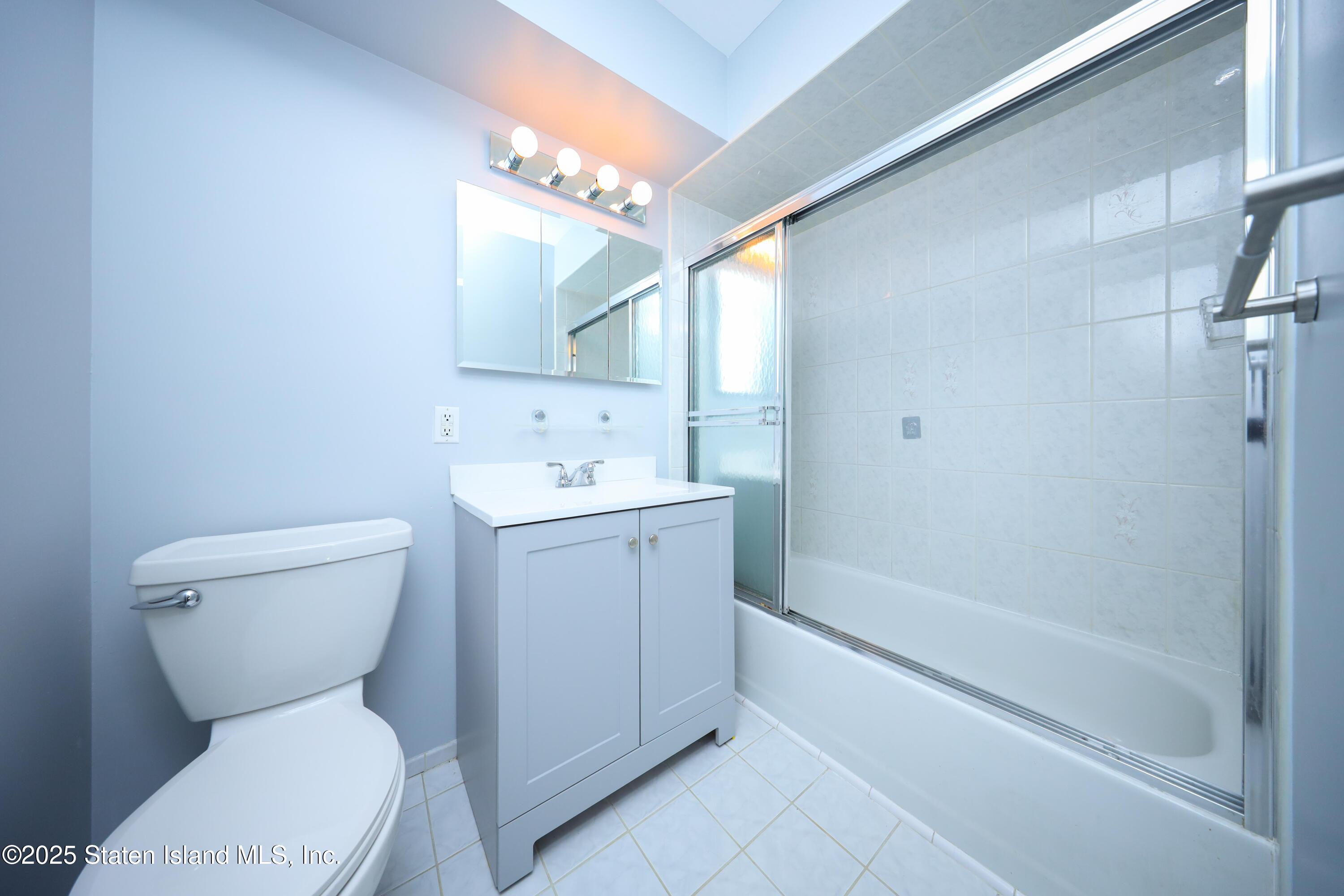 2 Remsen Street Staten Island, NY 10304 - Photo 8 of 35 651A0056