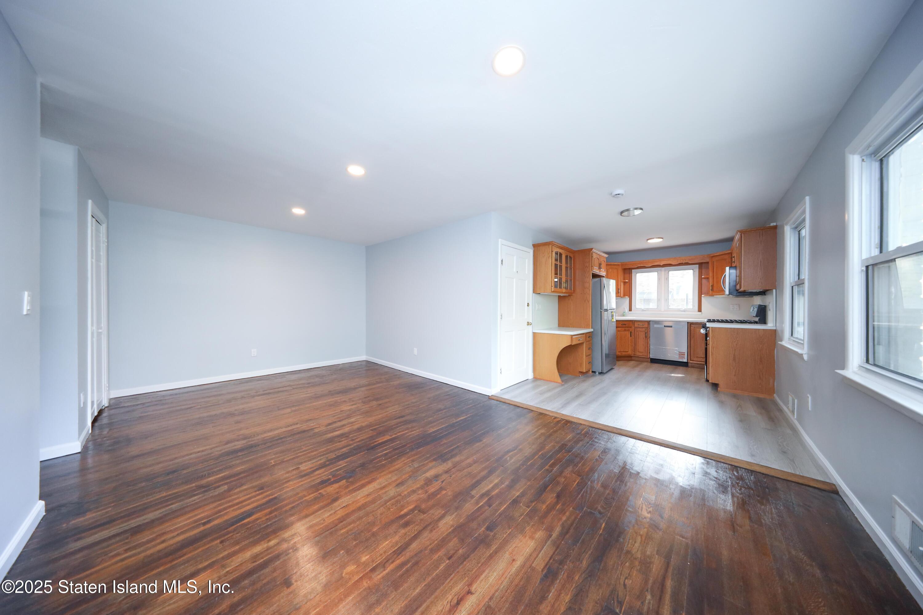 2 Remsen Street Staten Island, NY 10304 - Photo 9 of 35 651A0060