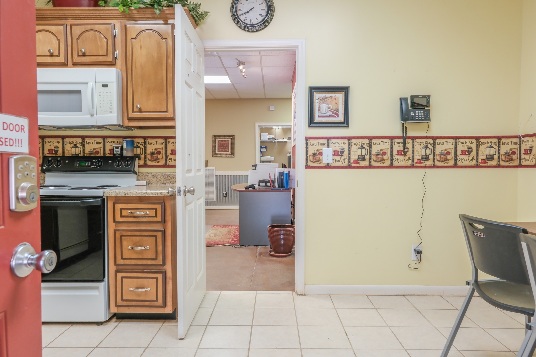 10610 Highway 79 Springville, TN 38256 - Photo 33 of 60 a view of kitchen with stainless steel appliances cabinets and furniture
