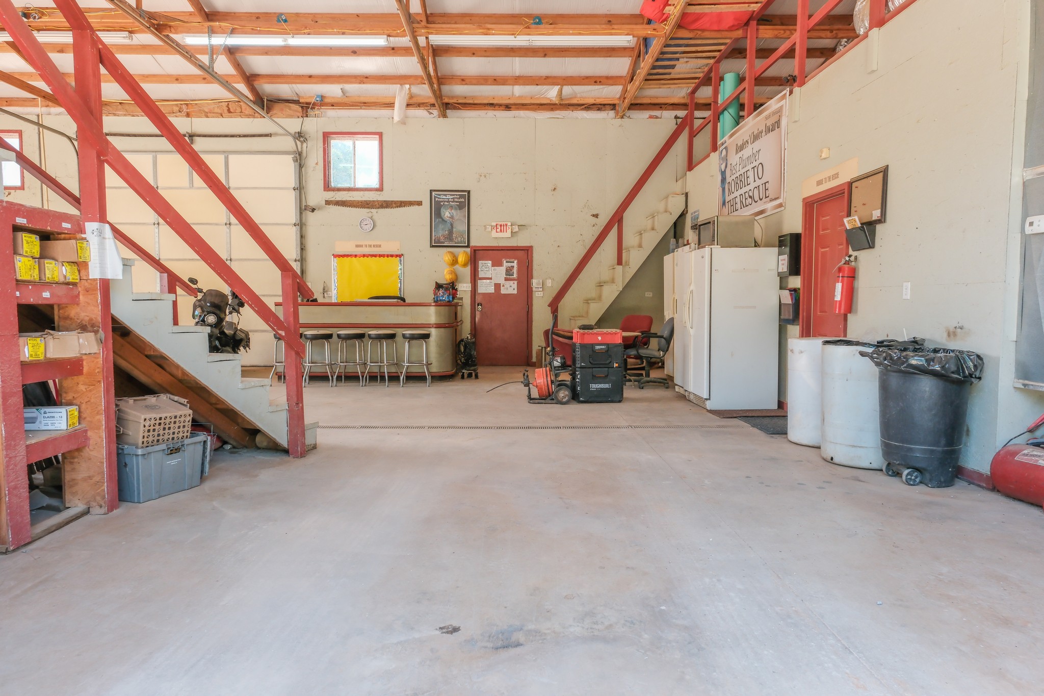10610 Highway 79 Springville, TN 38256 - Photo 35 of 60 a view of an empty room with stairs