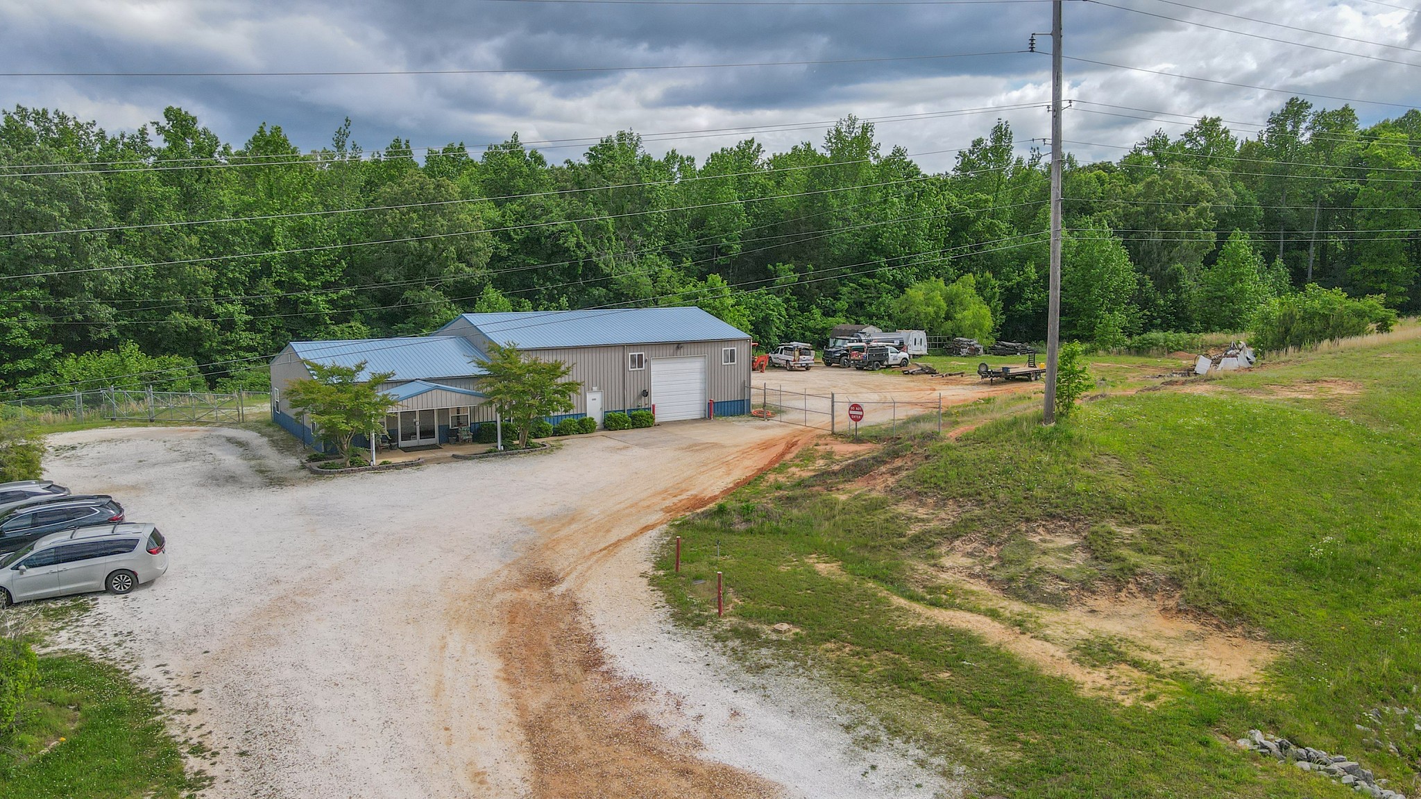 10610 Highway 79 Springville, TN 38256 - Photo 4 of 60 a house view with a outdoor space