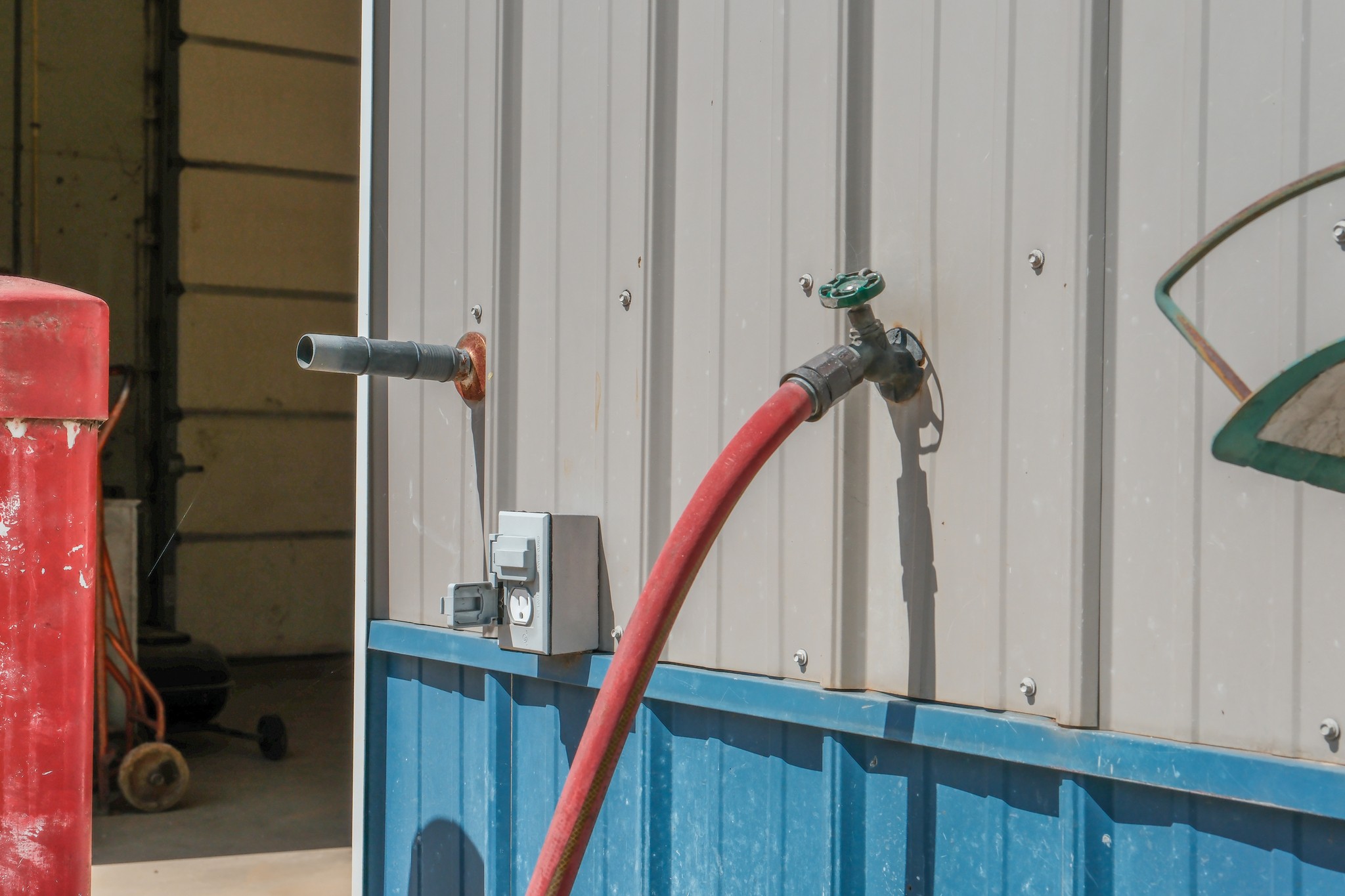 10610 Highway 79 Springville, TN 38256 - Photo 49 of 60 a view of front door
