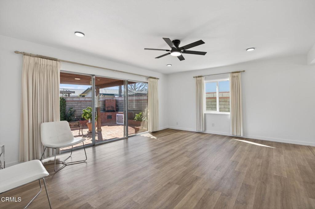 4716 South B Street Oxnard, CA 93033 - Photo 11 of 44 14