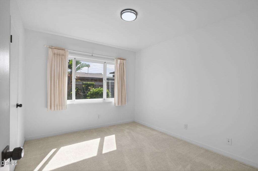 4716 South B Street Oxnard, CA 93033 - Photo 14 of 44 17