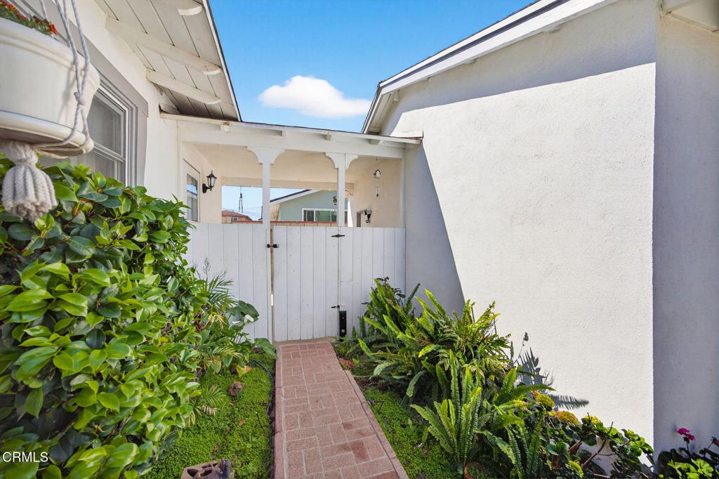 4716 South B Street Oxnard, CA 93033 - Photo 32 of 44 33