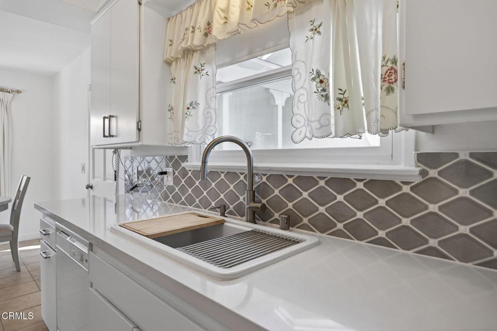 4716 South B Street Oxnard, CA 93033 - Photo 6 of 44 7