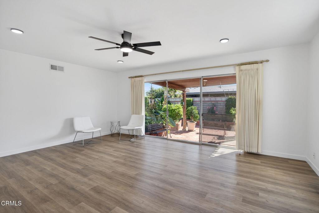 4716 South B Street Oxnard, CA 93033 - Photo 10 of 44 12