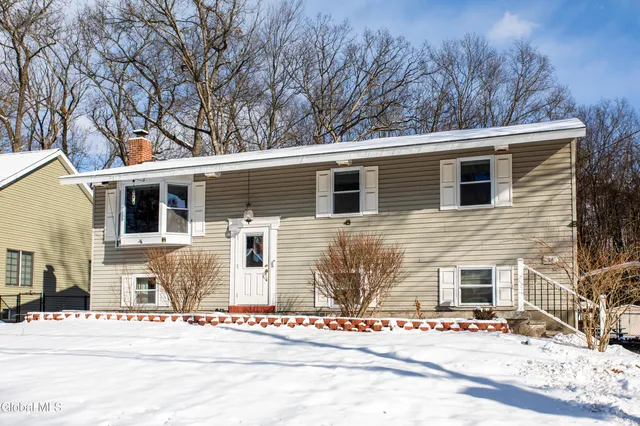 $380,000 | 64 Hathorn Boulevard, Saratoga Springs, NY 12866