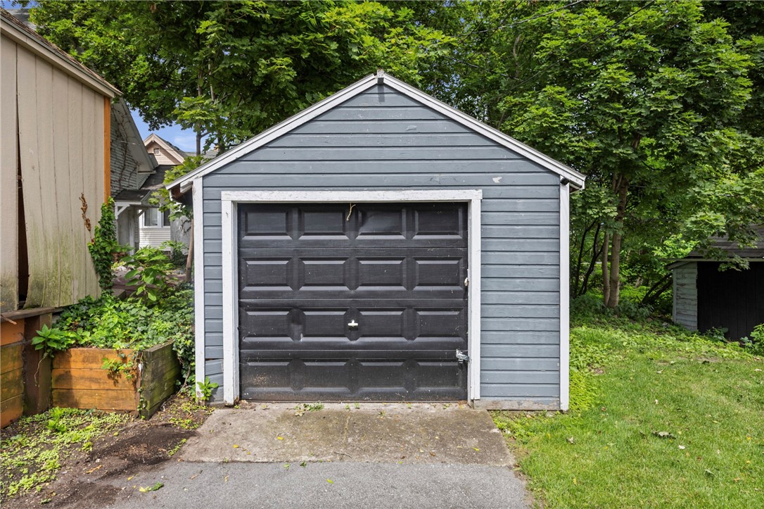 171 Oakland Street Rochester, NY 14620 - Photo 42 of 50