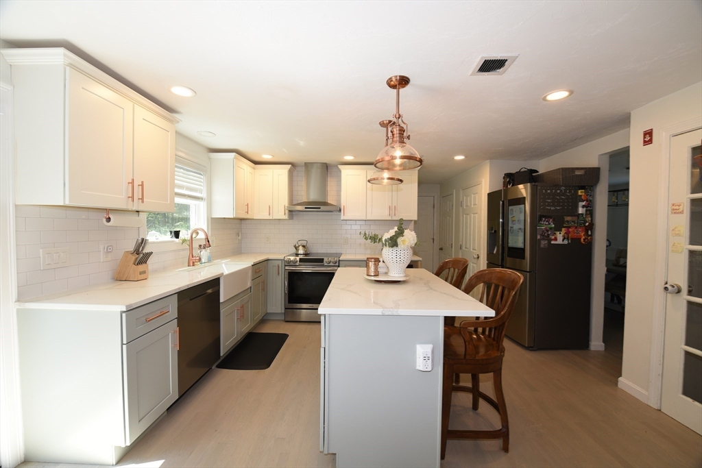 35 Ryders Lane Marshfield, MA 02050 - Photo 13 of 42 Gallery Image 13