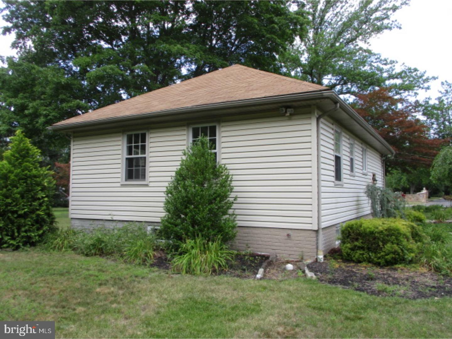 266 Cross Keys Road Berlin, NJ 08009 - Photo 5 of 18