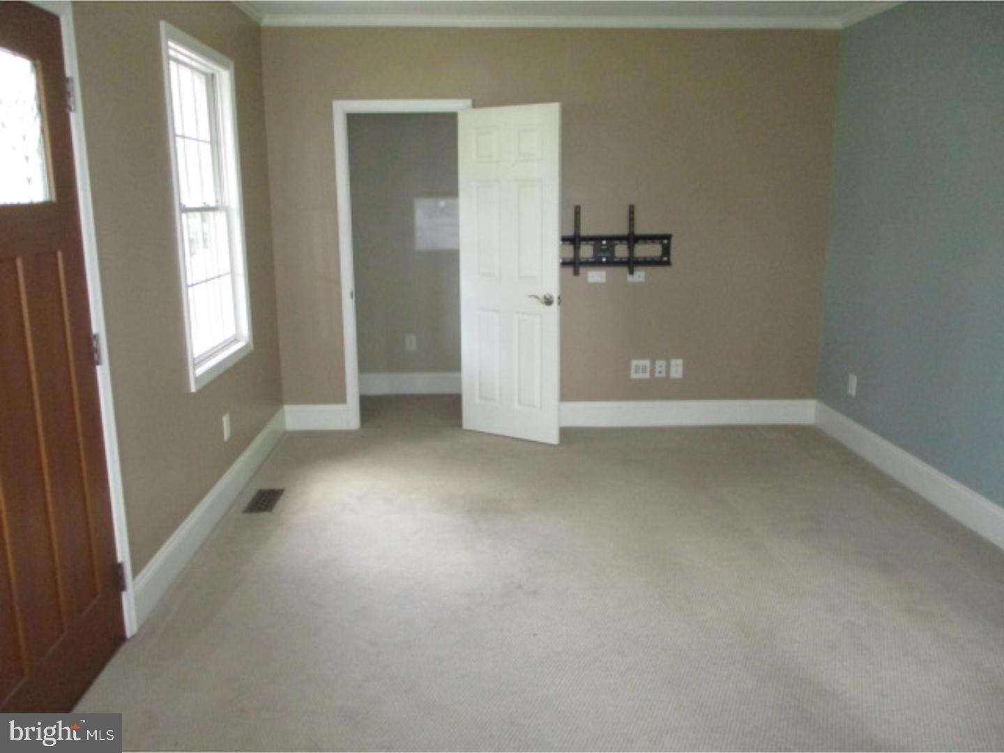 266 Cross Keys Road Berlin, NJ 08009 - Photo 8 of 18