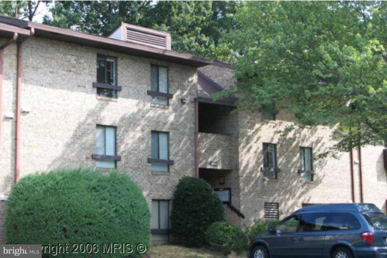 11604 Stoneview Square, Unit 2B Reston, VA 20191 - Photo 1 of 1 Exterior (Main)