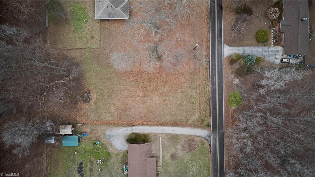 2204 Carlford Road Pleasant Garden, NC 27313 - Photo 2 of 12