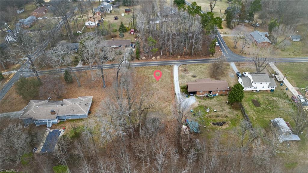 2204 Carlford Road Pleasant Garden, NC 27313 - Photo 3 of 12