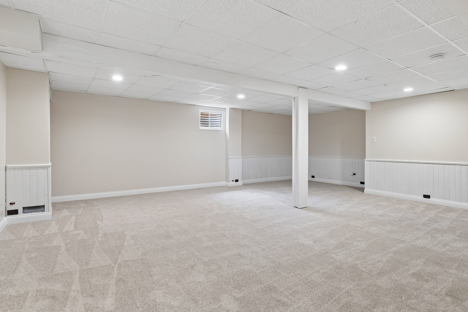 1539 Foxhill Road Naperville, IL 60563 - Photo 26 of 43 Gallery Image 26
