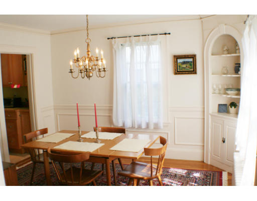 33 Merrill Road Watertown, MA 02472 - Photo 5 of 18