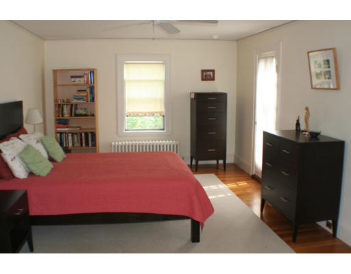 33 Merrill Road Watertown, MA 02472 - Photo 10 of 18