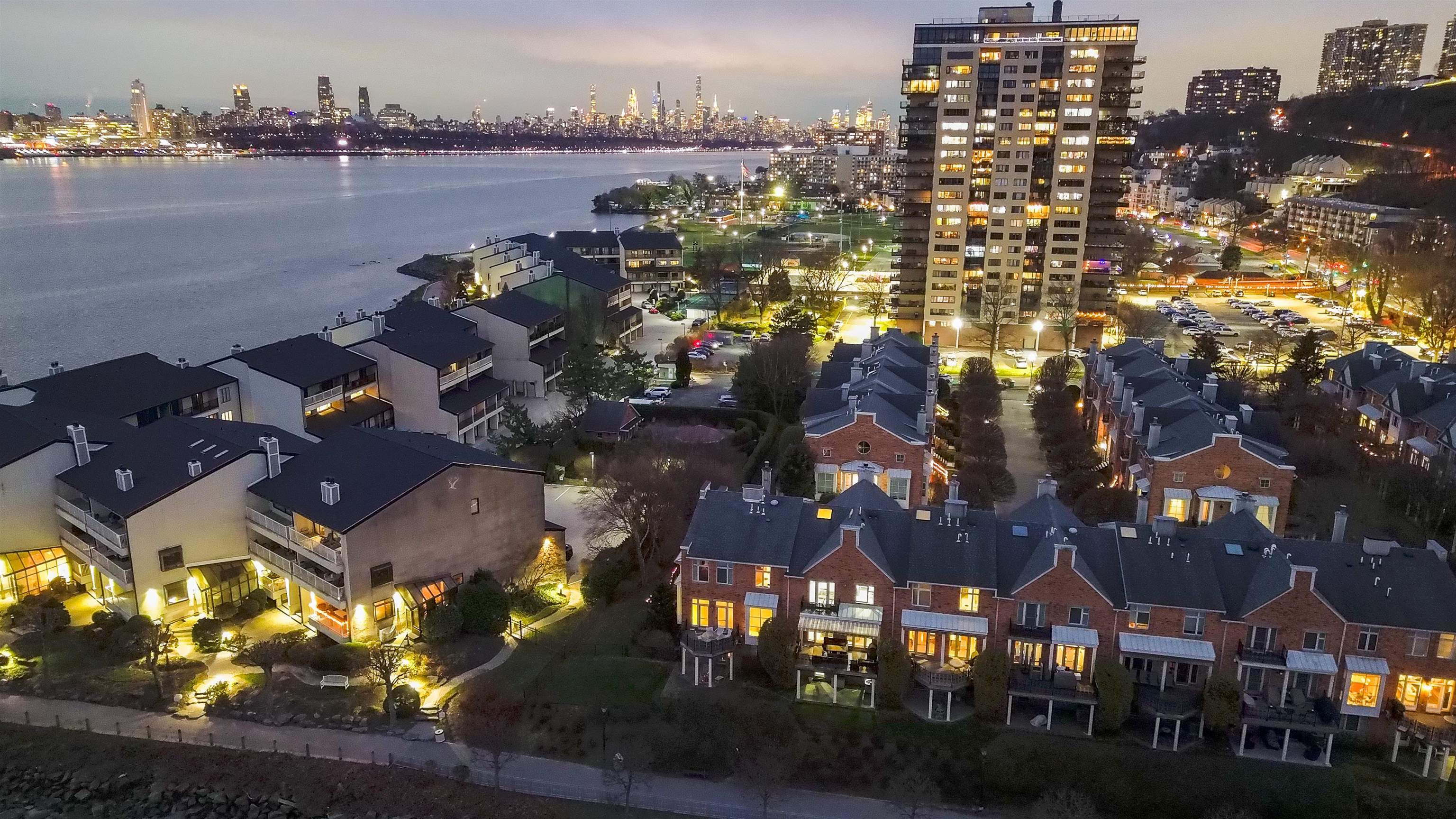 103 Hudson Cove Edgewater, NJ 07020 - Photo 48 of 49