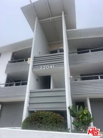 $1,895 | 22041 Pacific Coast Highway, Unit 5, Malibu, CA 90265
