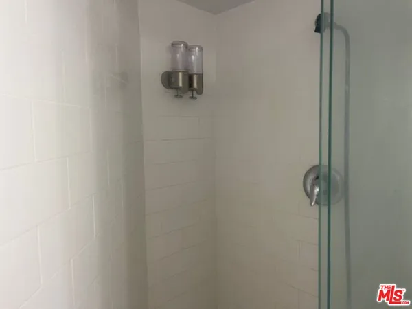 $1,895 | 22041 Pacific Coast Highway, Unit 5, Malibu, CA 90265