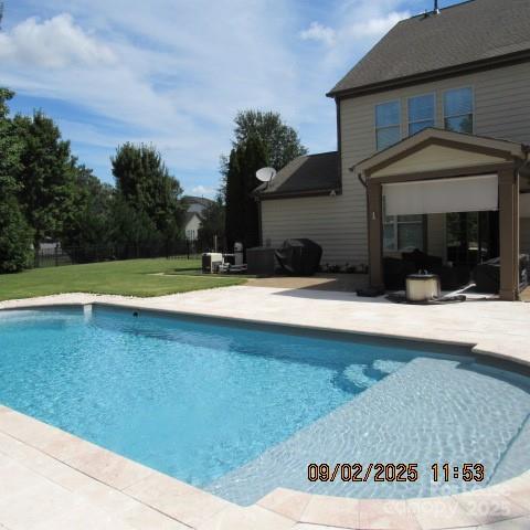 7314 Vesper Drive Huntersville, NC 28078 - Photo 20 of 24 a view of a house with swimming pool