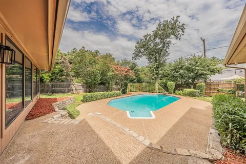 $599,000 | 2709 Oak Trail Court, Dalworthington Gardens, TX 76016