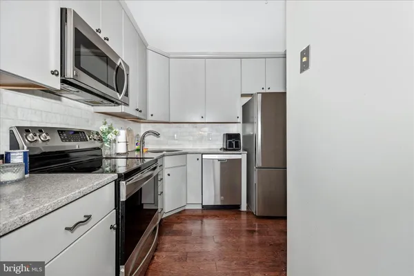 $325,000 | 3700 College Avenue, Unit 305, Ellicott City, MD 21043