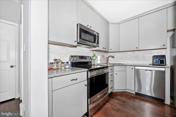 $325,000 | 3700 College Avenue, Unit 305, Ellicott City, MD 21043