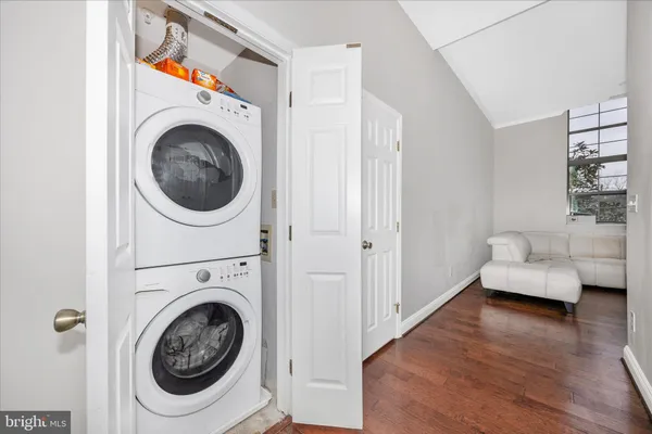$325,000 | 3700 College Avenue, Unit 305, Ellicott City, MD 21043