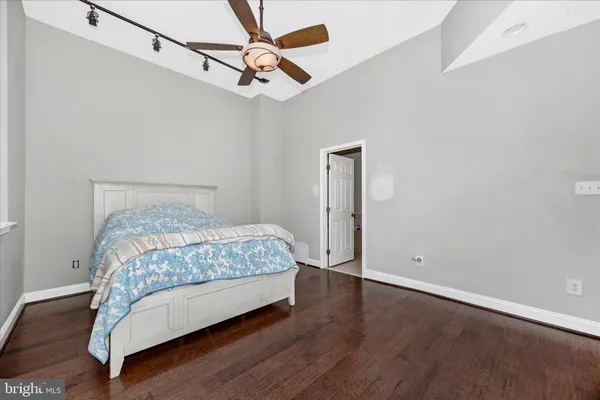 $325,000 | 3700 College Avenue, Unit 305, Ellicott City, MD 21043