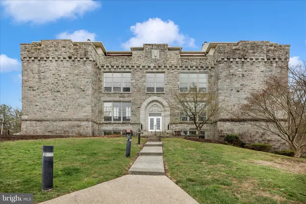 $325,000 | 3700 College Avenue, Unit 305, Ellicott City, MD 21043