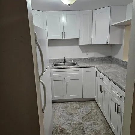 $1,350 | 4848 Northwest 24th Court, Unit 112, Lauderdale Lakes, FL 33313