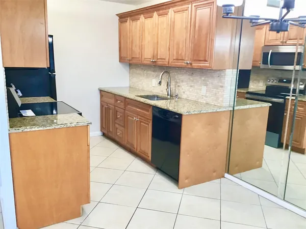 $1,750 | 2035 Exeter, Unit 2035, Boca Raton, FL 33434