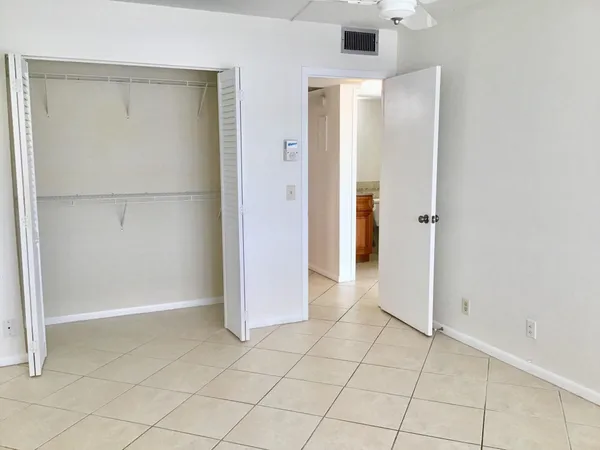 $1,750 | 2035 Exeter, Unit 2035, Boca Raton, FL 33434