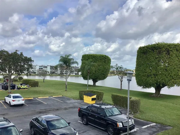 $1,750 | 2035 Exeter, Unit 2035, Boca Raton, FL 33434