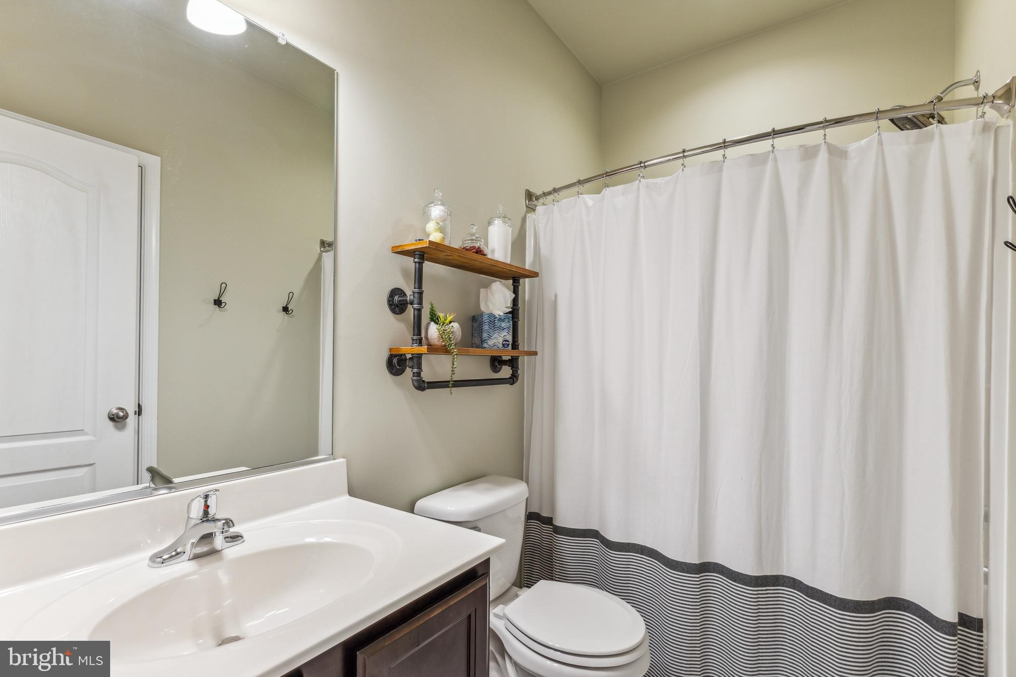 7845 Wormans Mill Road Frederick, MD 21701 - Photo 32 of 39 Upper Level Full Bath